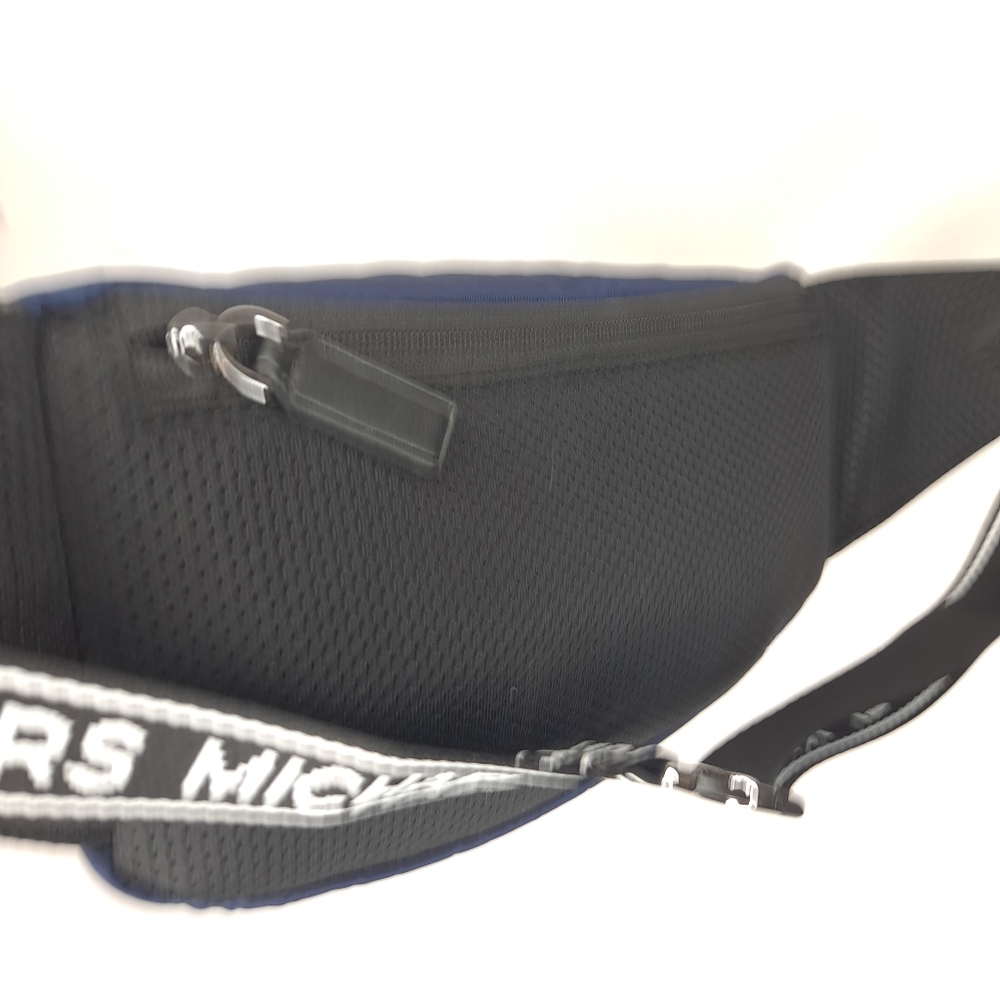 MICHAEL KORS MENS Kent Logo Tape Nylon Gabardine Belt Bag Sling  Pack Crossbody - Picture 9 of 13